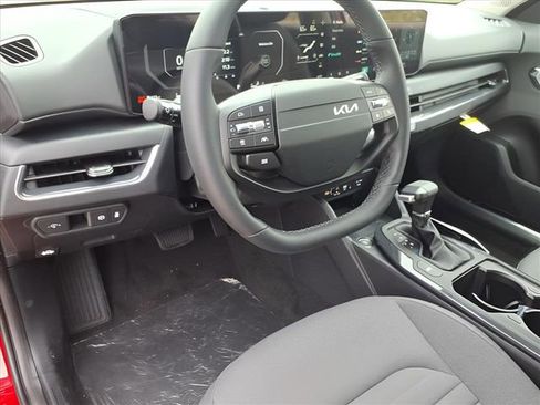 New 2025 Kia K4 EX FWD image 6
