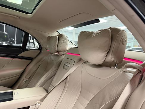 Used 2020 Mercedes-Benz S 560 Sedan image 15