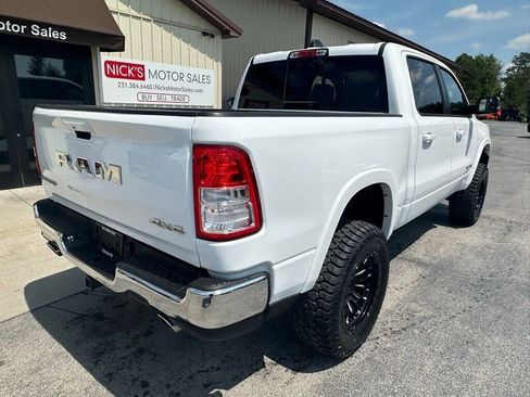 Used 2025 RAM 1500 Laramie AWD/4WD image 3