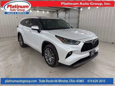 Used 2022 Toyota Highlander Platinum image 7
