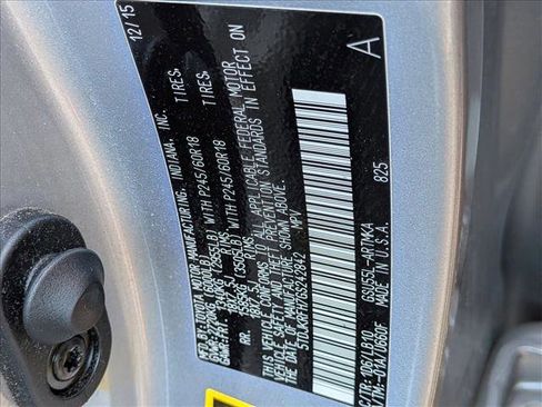 Used 2016 Toyota Highlander XLE image 18