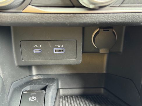 Used 2023 Nissan Kicks SV FWD image 24