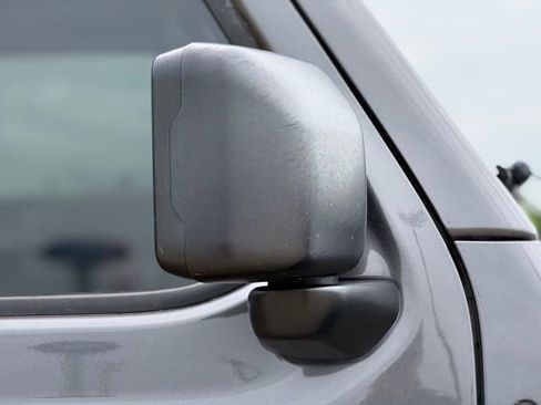 Used 2023 Jeep Gladiator Sport image 8