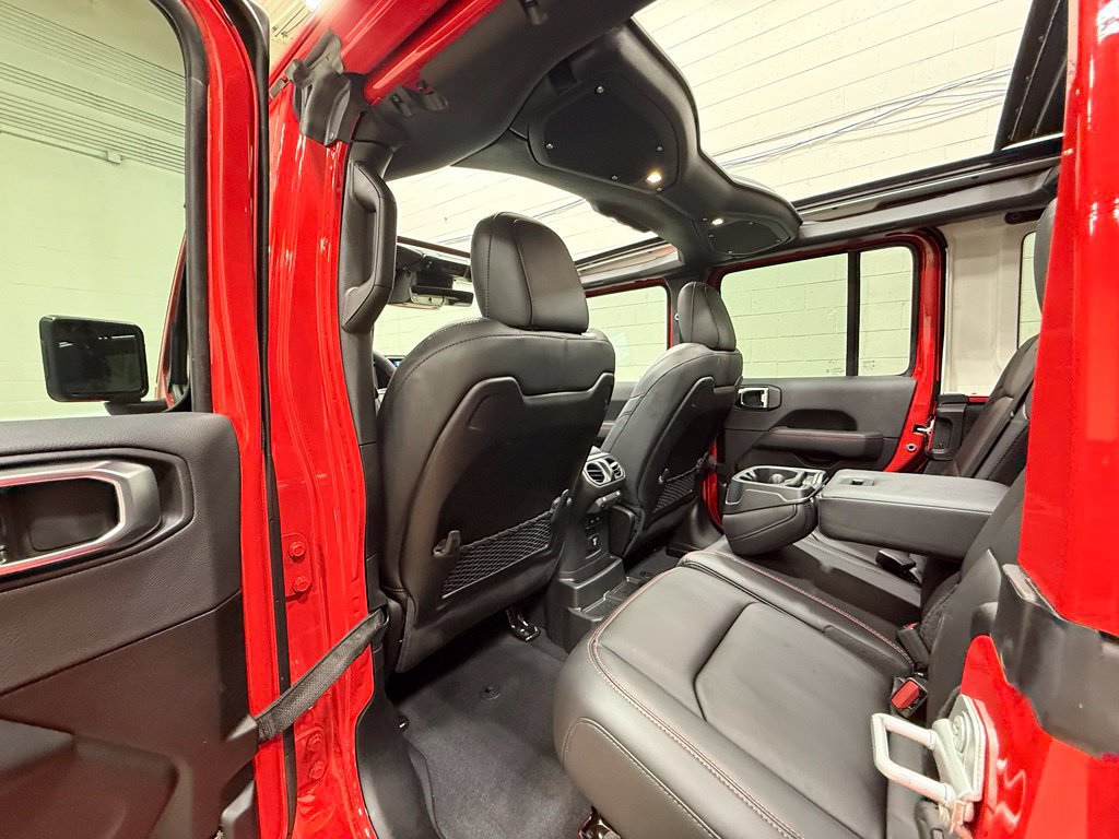 Used 2026 Jeep Wrangler Unlimited Rubicon AWD/4WD image 31