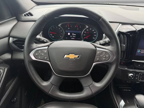 Used 2023 Chevrolet Traverse LT w/ LT Premium Package AWD/4WD image 12