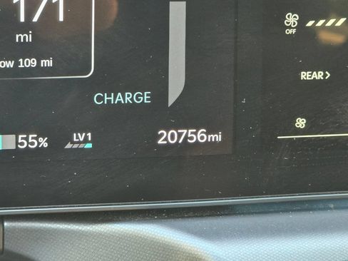 Certified 2024 Kia EV9 Land AWD/4WD image 27