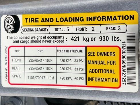 Used 2022 Ford Escape SE image 55