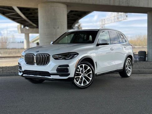 Used 2022 BMW X5 xDrive40i AWD/4WD image 8