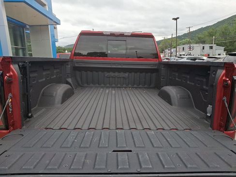 Used 2024 GMC Sierra 2500 AT4 w/ AT4 Premium Plus Package image 28