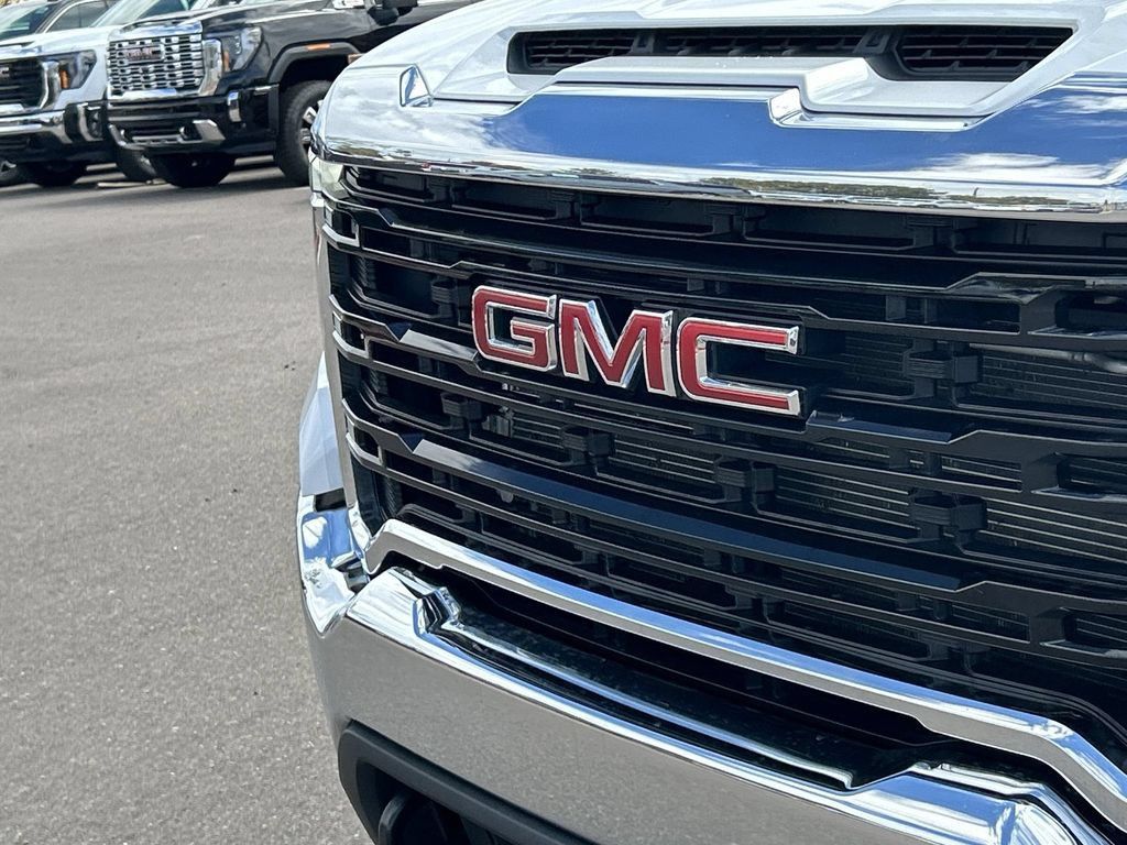 Used 2023 GMC Sierra 3500 Pro w/ Gooseneck/5TH Wheel Package AWD/4WD image 30