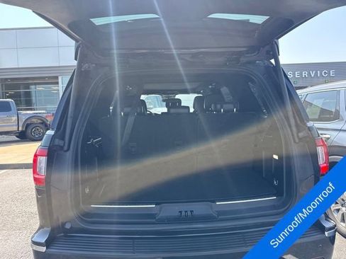 Used 2020 Lincoln Navigator Reserve w/ Equipment Group 208A Reserve AWD/4WD image 8