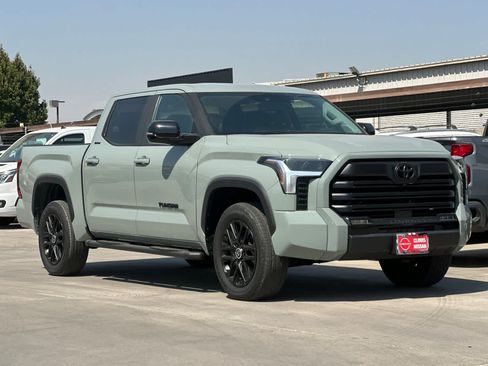 Used 2024 Toyota Tundra Limited AWD/4WD image 10