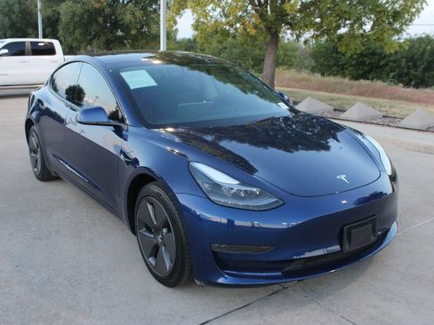Used 2023 Tesla Model 3 Standard Range RWD image 8
