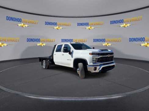 New 2026 Chevrolet Silverado 3500 LT w/ Convenience Package AWD/4WD image 6