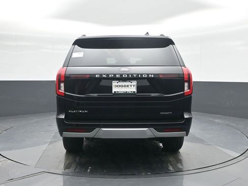 New 2025 Ford Expedition Platinum w/ Driver's Package image 17