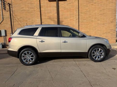 Used 2011 Buick Enclave CXL w/ Trailering Provision Package image 3