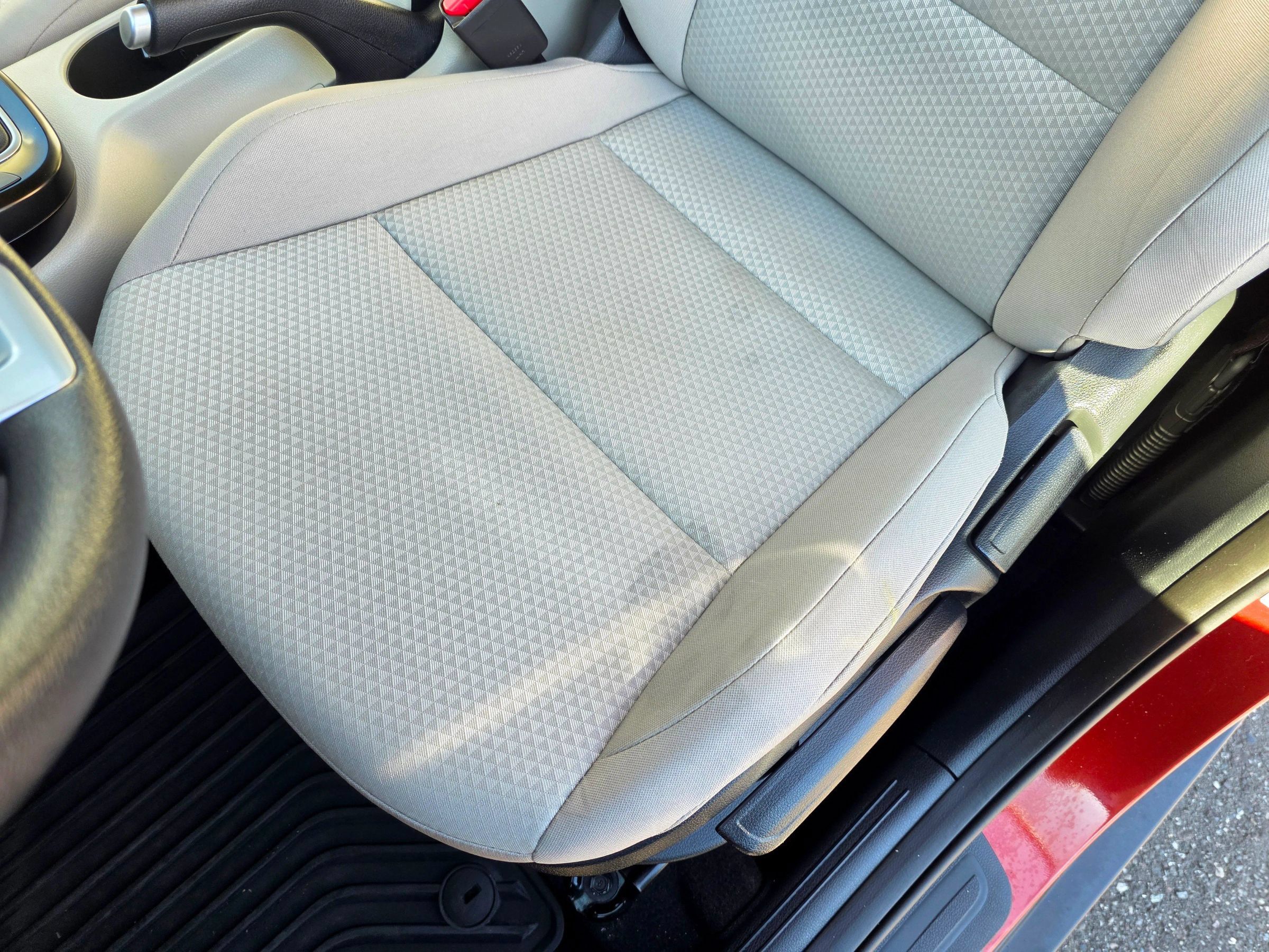 Used 2020 Kia Soul LX FWD image 42