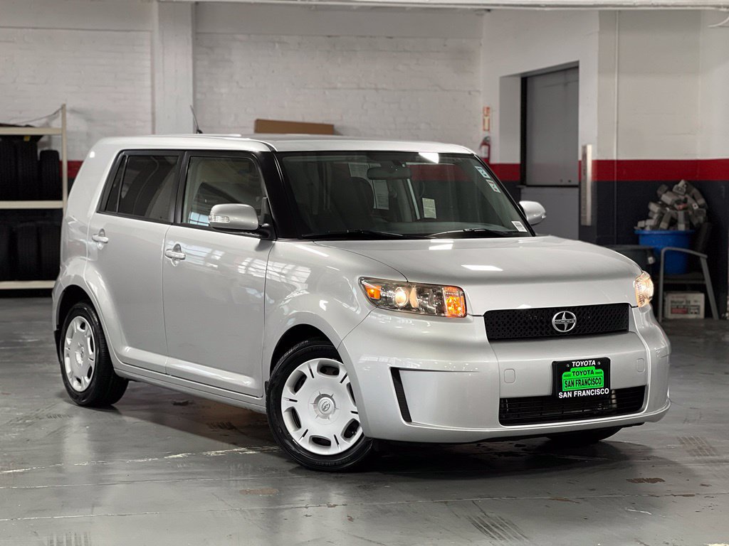 Used 2008 Scion xB FWD image 7