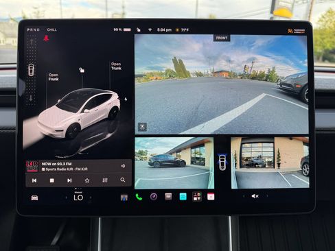 Used 2026 Tesla Model Y 2WD image 38