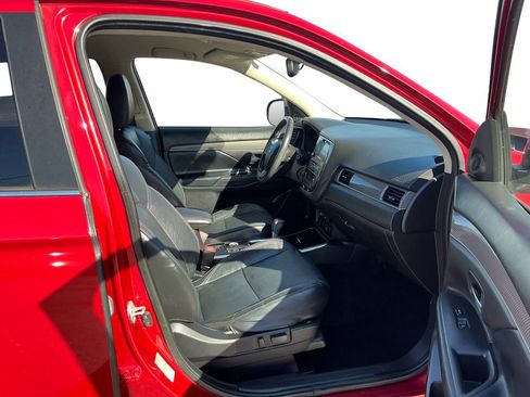 Used 2019 Mitsubishi Outlander SEL image 22