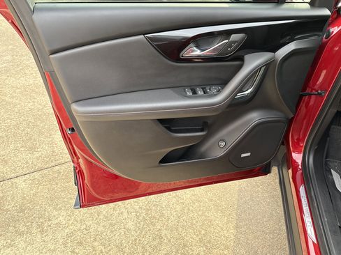 Certified 2023 Chevrolet Blazer RS w/ Driver Confidence II Package image 11