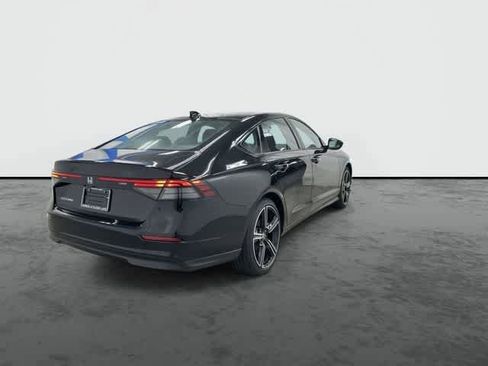 Used 2026 Honda Accord SE image 3