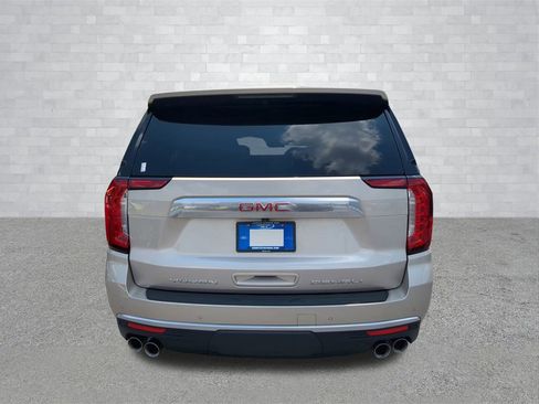 Used 2024 GMC Yukon XL Denali image 13