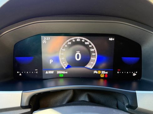 Used 2022 Volkswagen Atlas Cross Sport SE w/ Panoramic Sunroof Package image 22