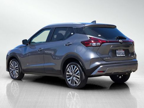 Used 2024 Nissan Kicks SV FWD image 7