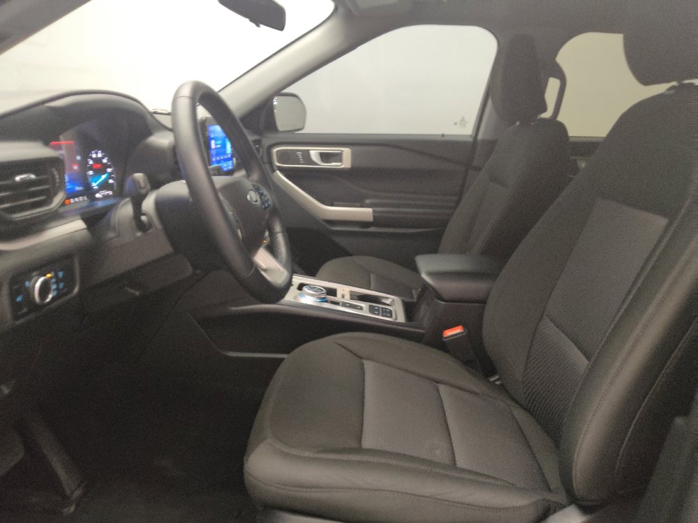 Used 2023 Ford Explorer XLT RWD image 17
