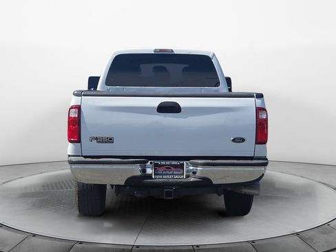 Used 2015 Ford F250 XL w/ Camper Package AWD/4WD image 4