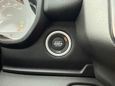 New 2026 RAM 1500 4x4 Crew Cab image 21