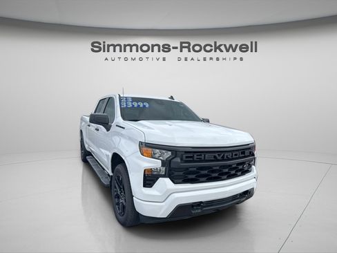 Used 2023 Chevrolet Silverado 1500 Custom w/ LPO, Dark Essentials Package image 2