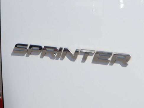 Used 2025 Mercedes-Benz Sprinter 2500 image 43