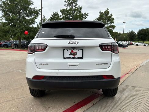 Used 2025 Jeep Compass Limited AWD/4WD image 6