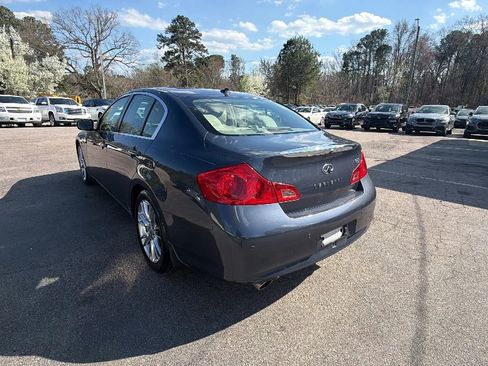 Used 2011 INFINITI G37 Journey w/ Premium Pkg image 4