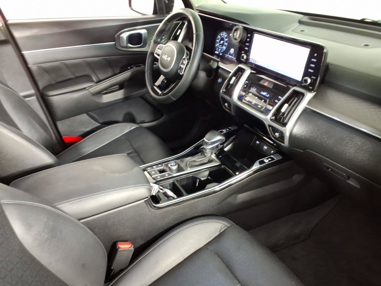 Used 2023 Kia Sorento SX FWD image 7