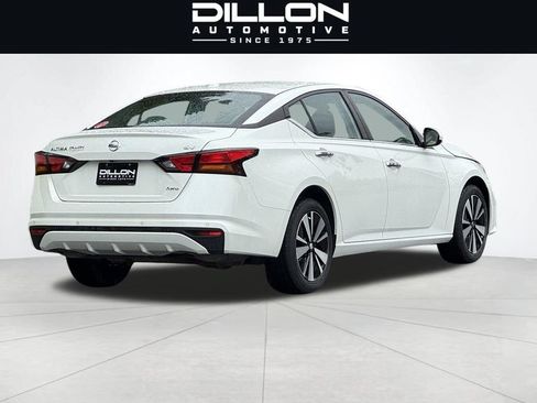 Used 2022 Nissan Altima 2.5 SV AWD/4WD image 4
