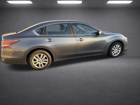 Used 2015 Nissan Altima 2.5 S w/ Power Driver Seat Package FWD image 27