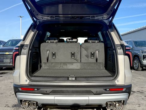 New 2026 Chevrolet Traverse Z71 w/ LPO, Floor Liner Package image 14