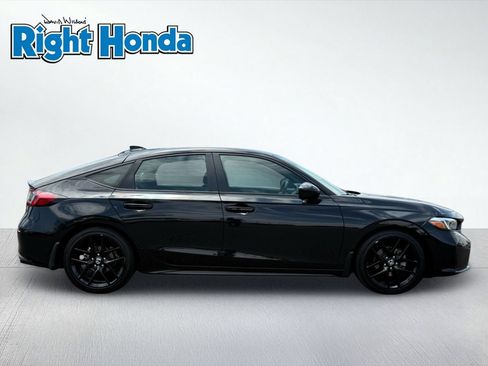 Certified 2025 Honda Civic Sport image 10