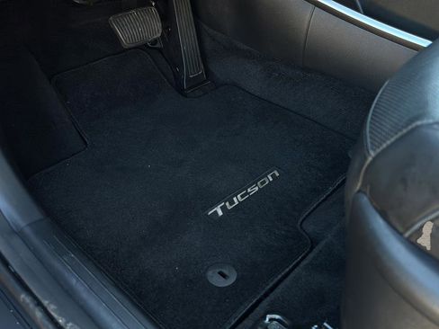 Certified 2024 Hyundai Tucson Limited image 18