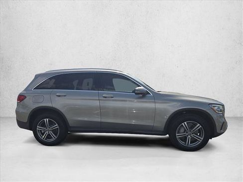 Used 2021 Mercedes-Benz GLC 300 image 4
