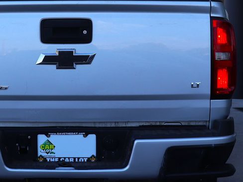 Used 2018 Chevrolet Colorado LT RWD image 20