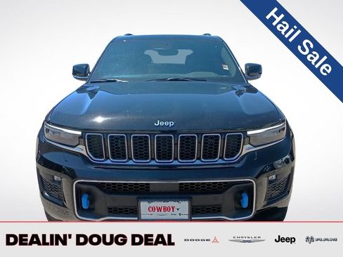 New 2024 Jeep Grand Cherokee Overland AWD/4WD image 8