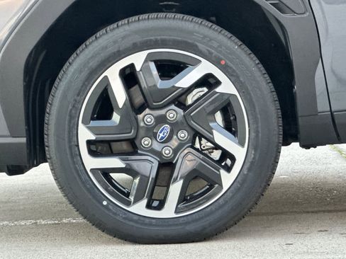 New 2025 Subaru Forester Premium image 33