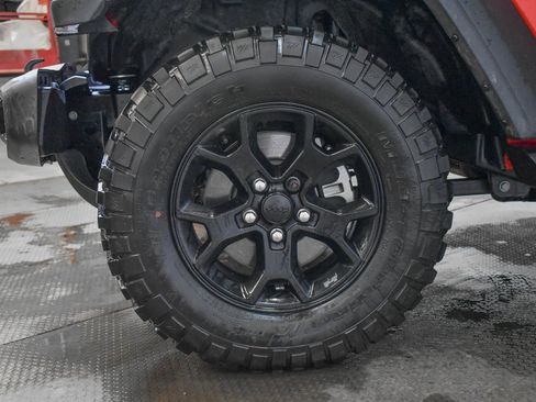 Used 2022 Jeep Wrangler Willys image 8