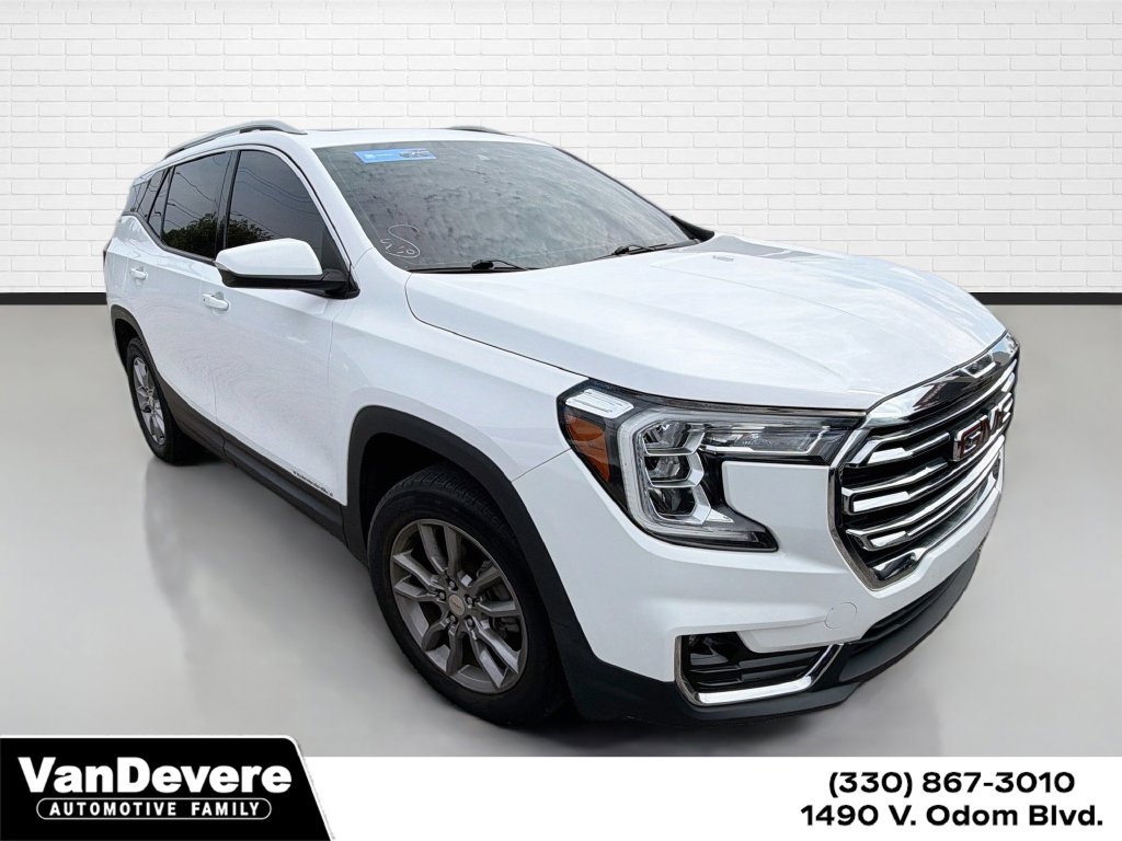 Used 2022 GMC Terrain SLT AWD/4WD image 1