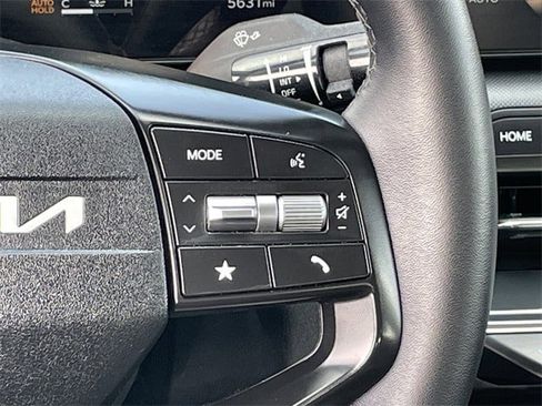 Used 2025 Kia K4 EX image 13