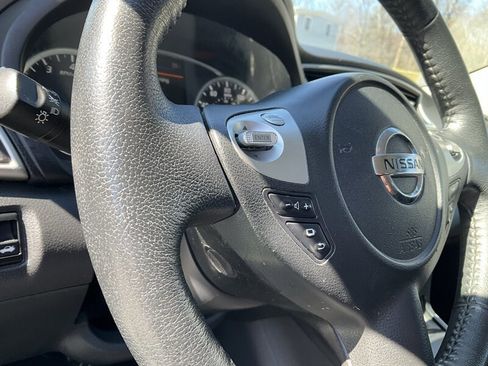 Used 2019 Nissan Sentra SV FWD image 26